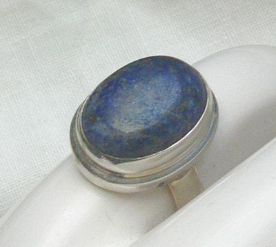 Bild 5 Ring, 925 Silber mit gefassten Lapislazuli