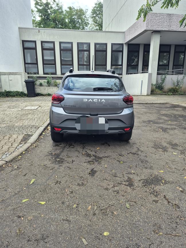 Bild 2 Dacia Sandero Expression Automatik EZ: 02/2025 *Wie Neu*
