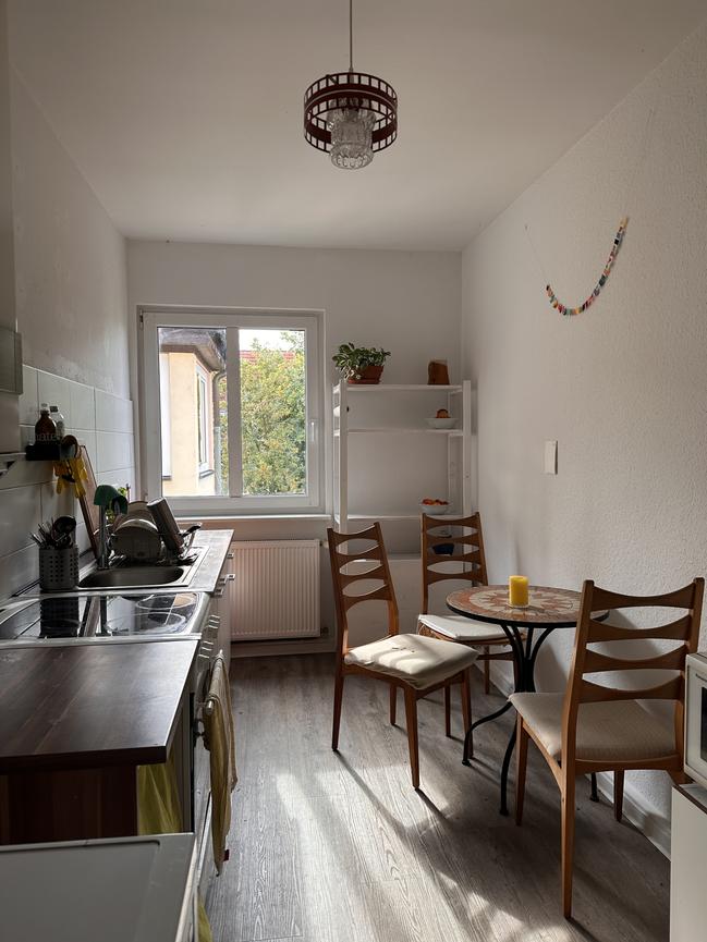 Bild 3 Kleines, feines Zimmer im Westen in FLINTA* WG