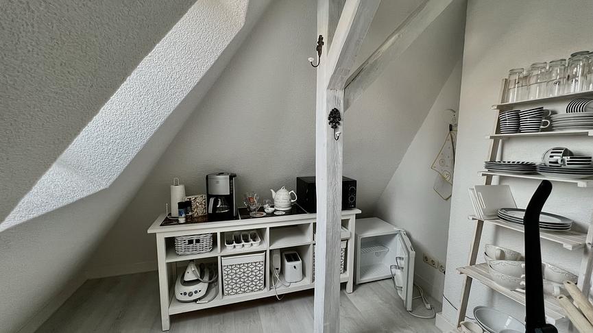 Bild 4 Das Überraschungspaket für Studenten +++ Möbel für 149 €