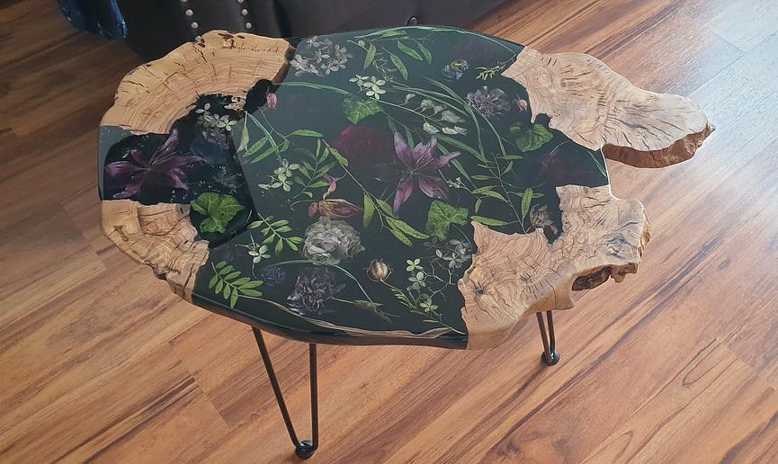 Bild 2 Design-Beistelltisch