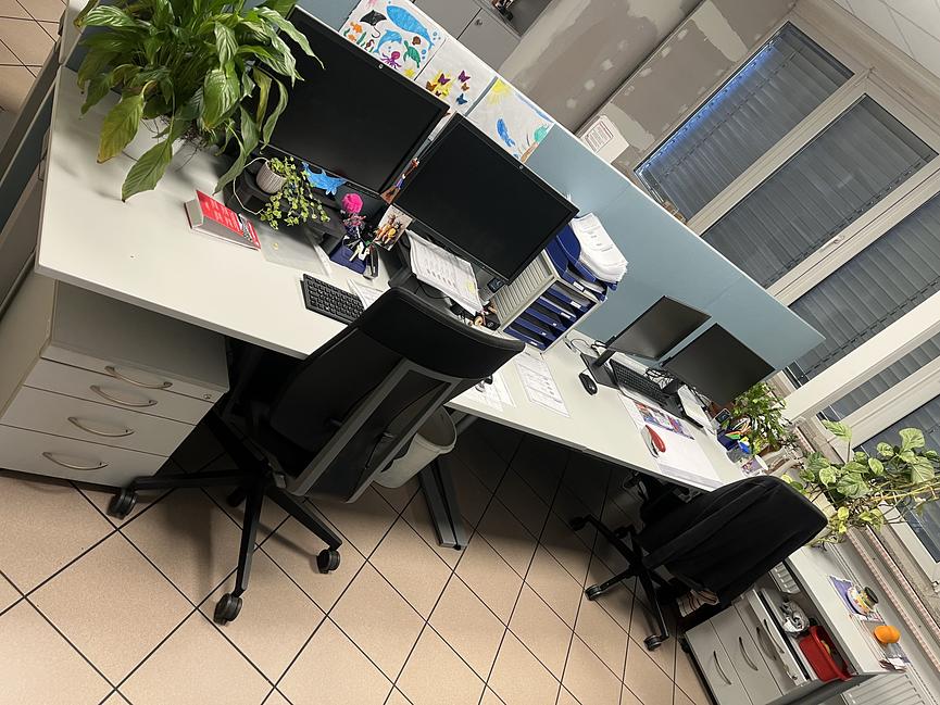 Bild 5 Bürömöbel zu verschenken