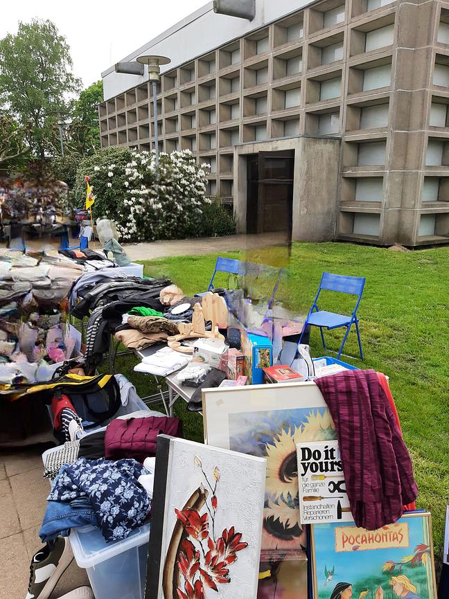 Bild 1 Herbst Flohmarkt in Wicherns Schatzkiste