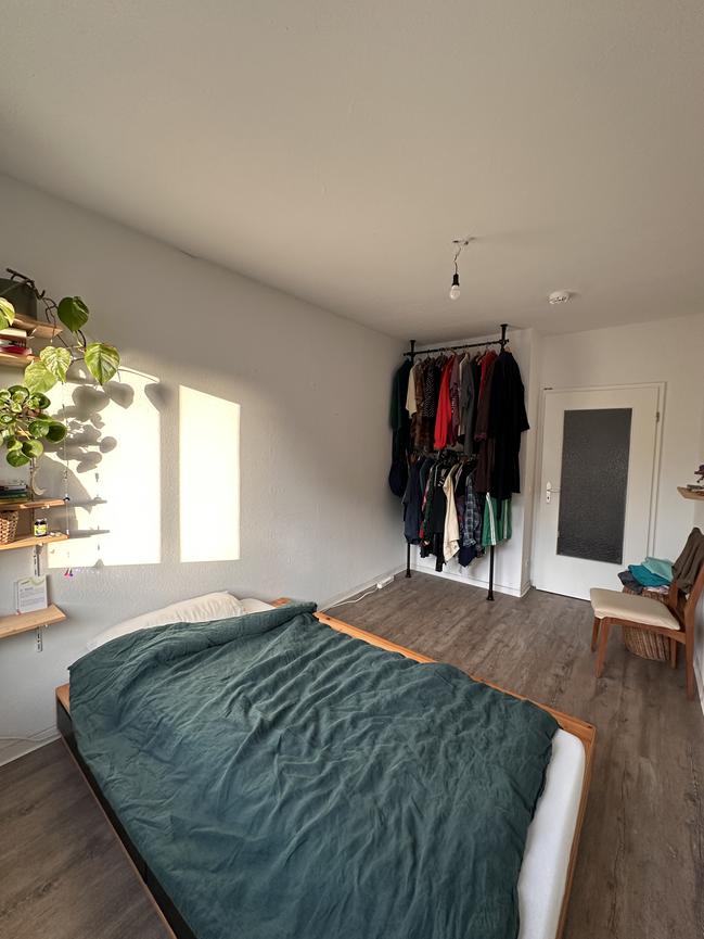 Bild 5 Kleines, feines Zimmer im Westen in FLINTA* WG