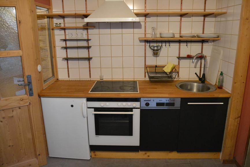 Bild 2 Geräumige DG-Wohnung mit Einbauküche