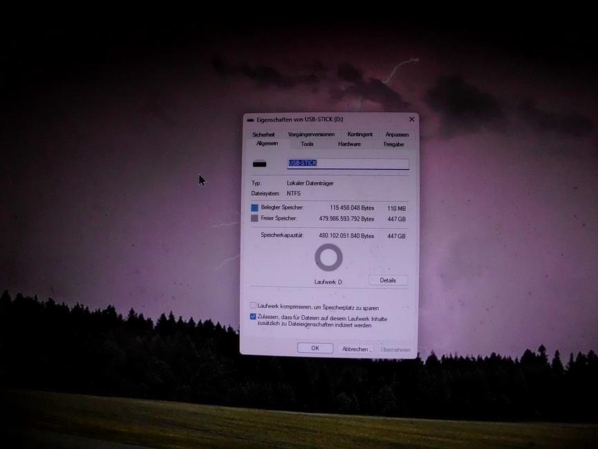 Bild 8 gebe hier windows 10pro dvd vollversion günstig ab mit key dazu ab