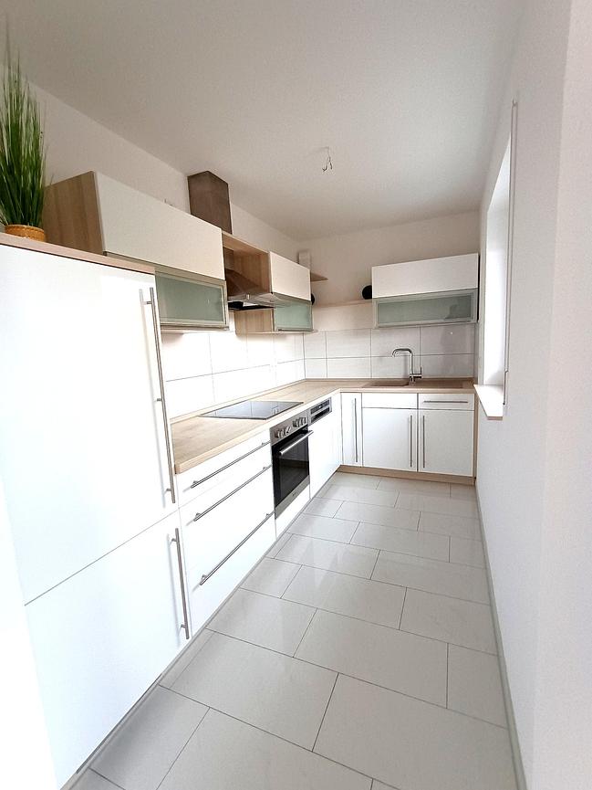 Bild 10 Bezugsfertige 2-Zi. Wohnung mit Balkon, Einzelgarage & Stellplatz direkt an A81