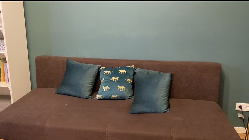 Bild 1 Schlafsofa aus braunem Mikrofaser zu verschenken