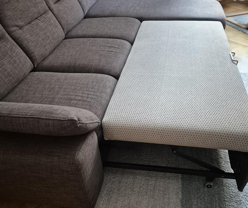 Bild 3 Ecksofa mit Schlaffunktion und Bettkaste