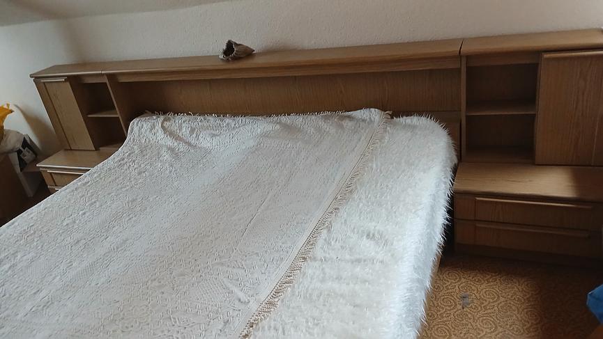 Bild 5 Couchgarnitur mit zwei Sessel, Schlafzimmer