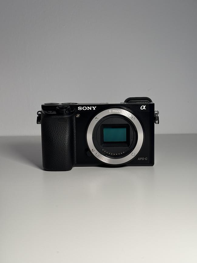 Bild 2 Verkaufe Sony Alpha 6000 inkl. Zubehörset & OVP, schwarz, neuwertig