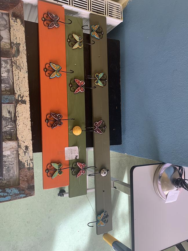 Bild 2 diverse Möbel / Ausstattung