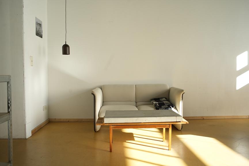 Bild 6 Arbeitsplätze_Coworking_Schreibtisch_Atelier_BüroRaum_Studio_Büro