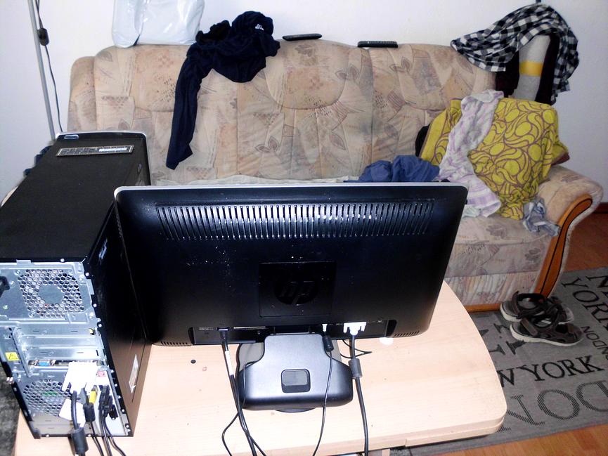 Bild 5 gebe hier komplett HP-PC mit Monitor, Maus und Tastatur ab.zu geben günstig