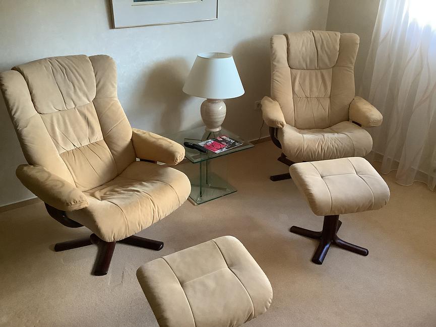 Bild 1 2 Stück RELAX SESSEL mit Hocker
