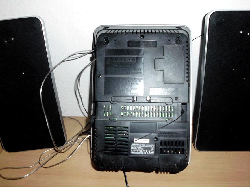 Bild 5 Ich gebe eine gebrauchte kleine Musikanlage ab nur für 10euro