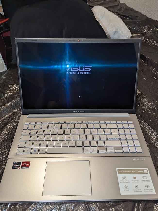 Bild 4 Asus Vivobook 15Go E1504FA-NJ311W 1 Monat Herstellergarantie Ausstellungsgerät
