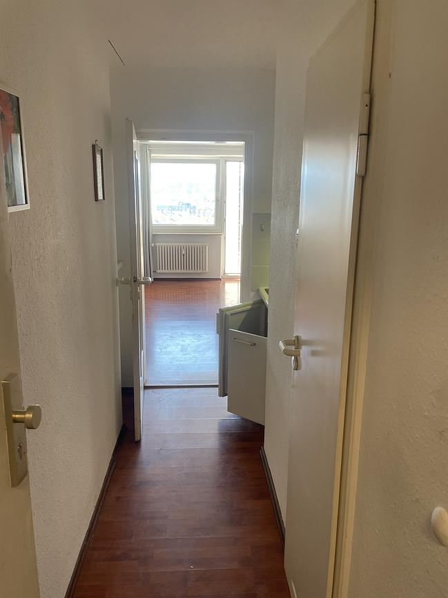 Bild 3 Einzimmer Wohnung über den Dächern von Stuttgart-West