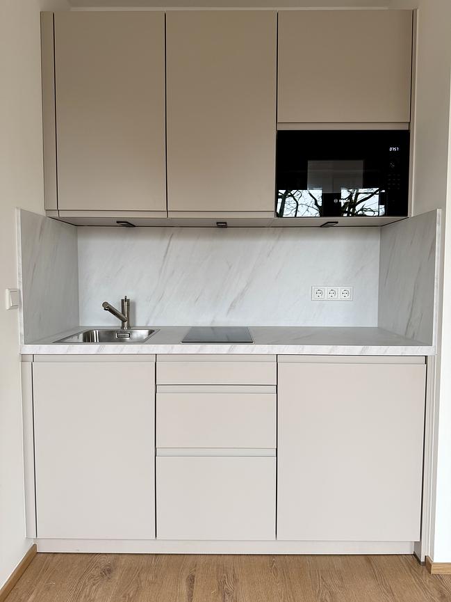 Bild 10 Mieter gesucht - Modernes Studio @ Wedding: Erstbezug, möbliert & Balkon