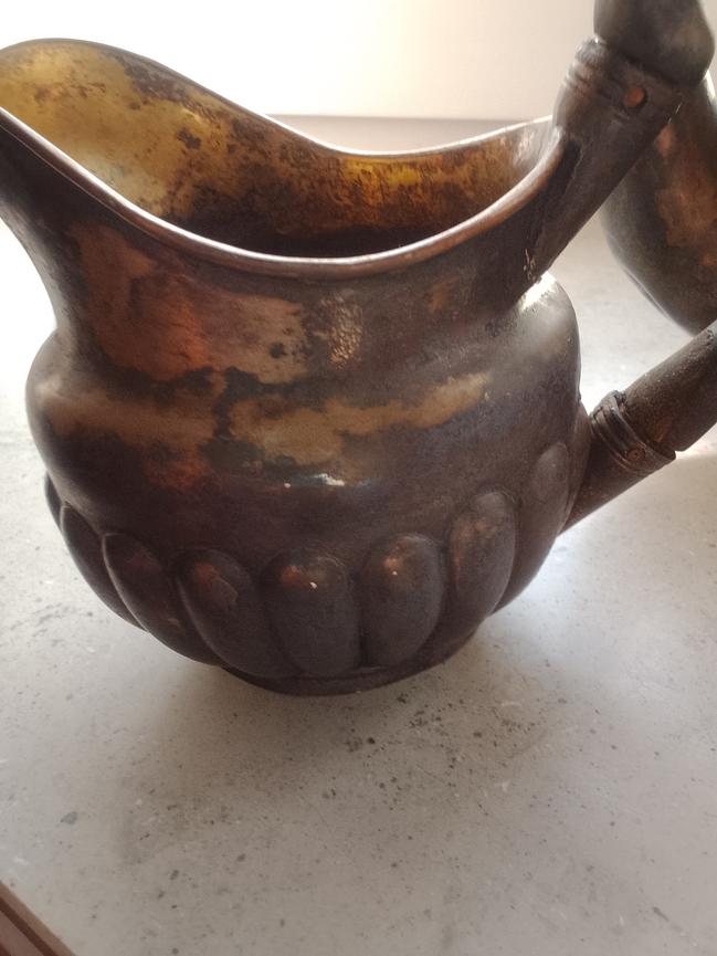 Bild 2 1 Teekaennchen+ 1 Milchkännchen 4 Fach gepunzt 50 Euro