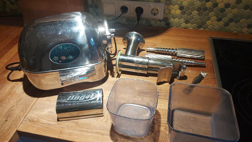 Bild 2 Entsafter ~ Angel Juicer 7500 zu verkaufen