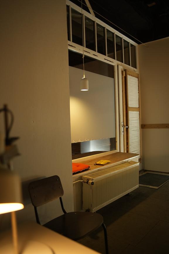 Bild 9 Arbeitsplätze_Coworking_Schreibtisch_Atelier_BüroRaum_Studio_Büro