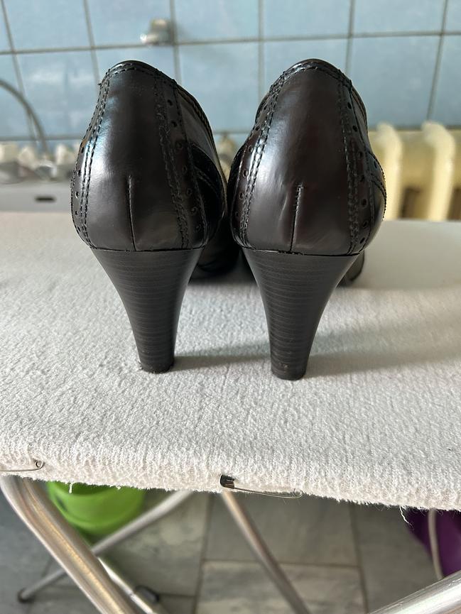 Bild 1 Damenschuhe