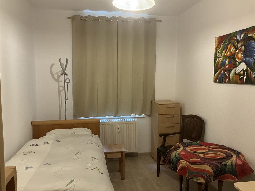 Bild 3 Ruhiges, möbliertes Zimmer ab Mai zu vermieten