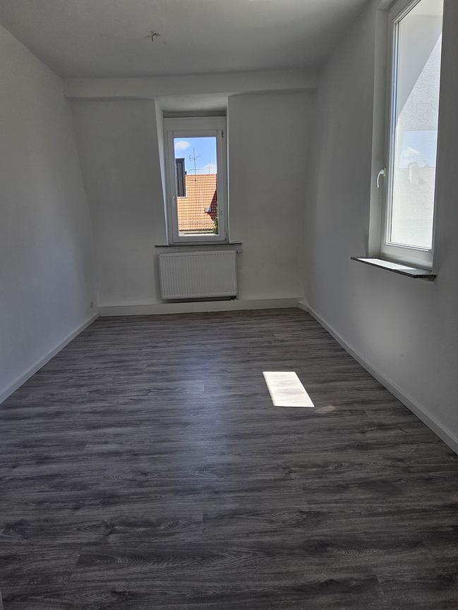 Bild 8 kernsanierte 3-Zimmer-Wohnung Diese attraktive Wohnung liegt in Steinb0hl