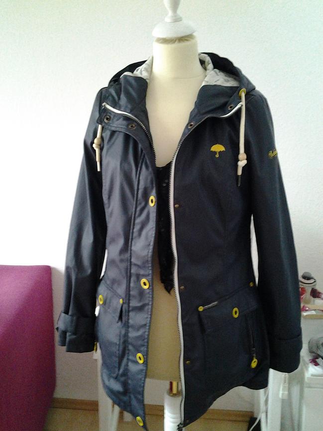 Bild 14 Schmuddelwedda Damen Regenjacke/ Gr. S/ blau/ 28 Euro