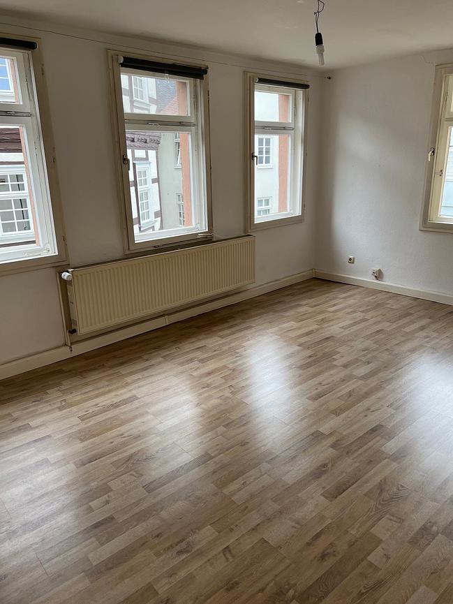 Bild 1 2-Zi. Whg., 1.OG, Marburg-Oberstadt