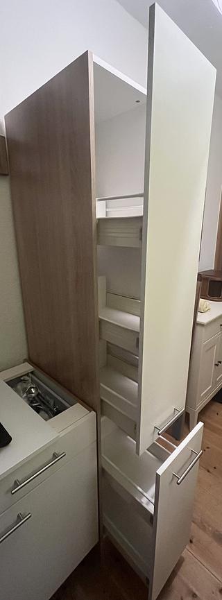 Bild 3 Küchenmöbel