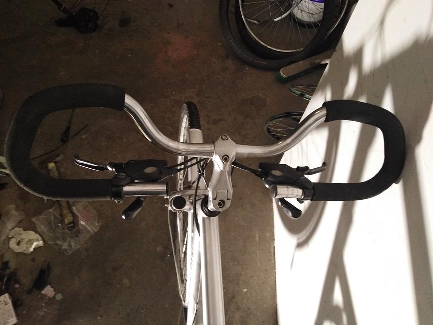Bild 2 Herrentrekkingrad neuwertiger Zustand voll gefedert 28 Zoll  50 Euro