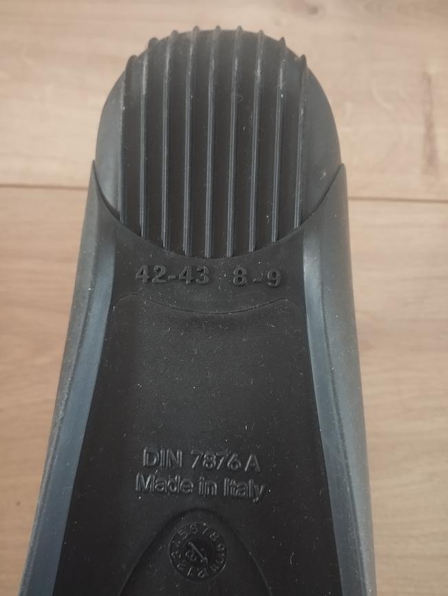 Bild 2 Mares Taucherflossen Concorde - Größe 42/43 - 40 € VB