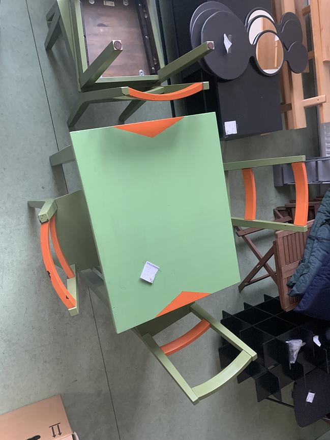 Bild 9 diverse Möbel / Ausstattung