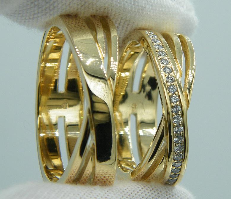 Bild 4 Individuelle Eheringe aus Ihrem Altgold- gefertigt in der Goldschmiede Manteufel