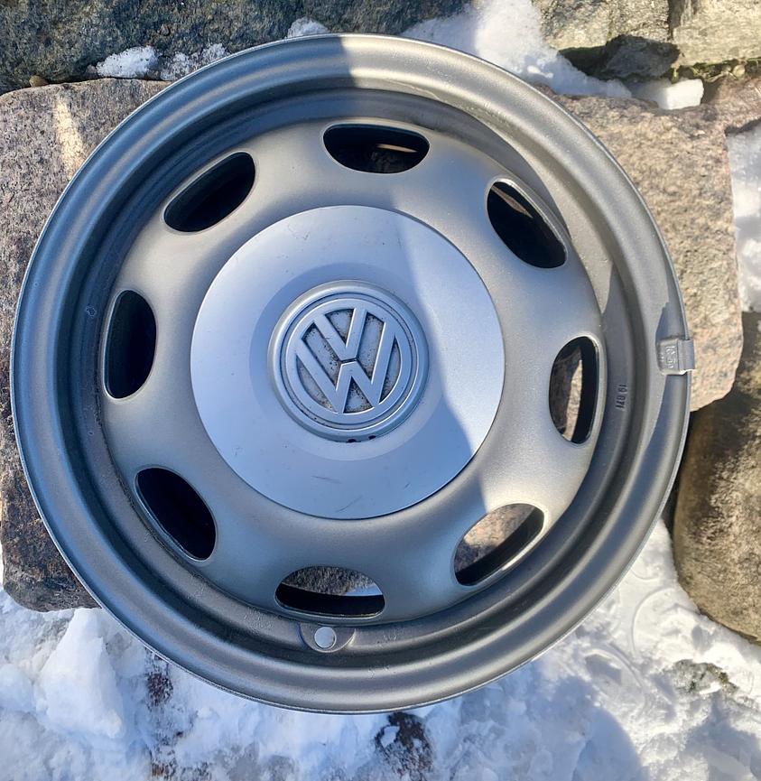 Bild 3 Hiermit biete ich Stahlfelgen 13 Zoll für den VW Polo 6N/Golf 3.