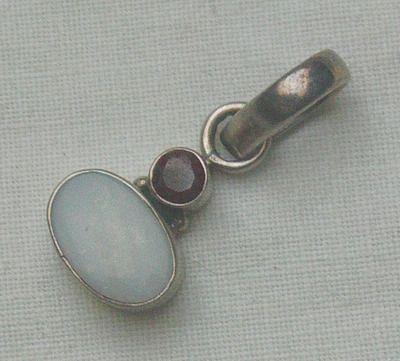 Bild 5 Edelsteinanhänger, 925 silber mit gefassten Opal und Granat