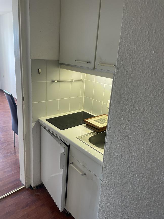 Bild 4 Einzimmer Wohnung über den Dächern von Stuttgart-West