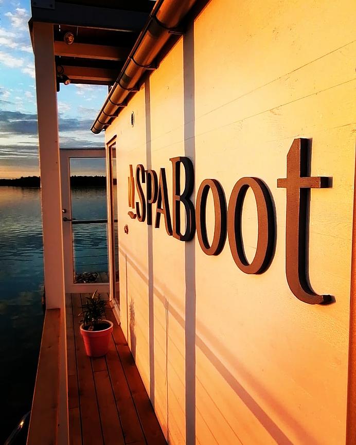 Bild 3 Arbeiten am See - Betreuung das Saunabootes am Störmthaler See
