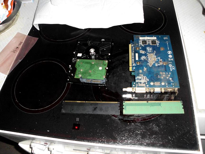 Bild 2 gebe pc teile günstig ab alles zu sammen ur für 12euro