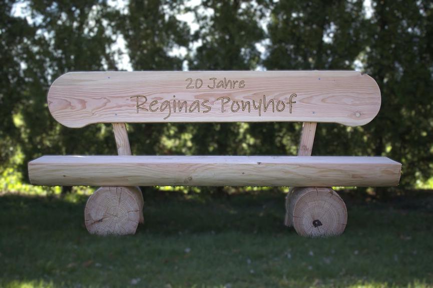 Bild 3 Gartenbank mit Gravur. Holzbank. Hochzeitsgeschenk.