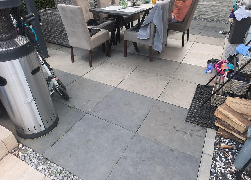 Bild 2 Terrassensteine zu verschenken