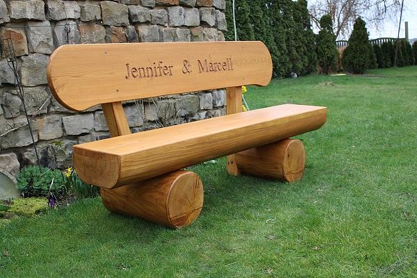 Bild 2 Gartenbank aus Lärche mit Gravur. #Hochzeitsgeschenk. #Weinachtsgeschenk. #Holz