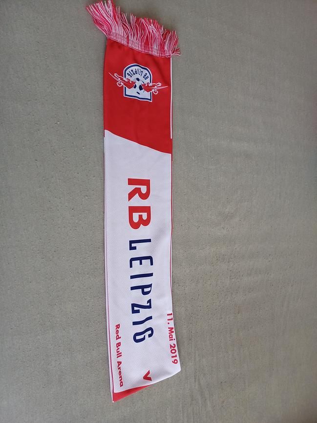 Bild 3 Begegnungsschal RB Leipzig vs. FC Bayern München – 11. Mai 2019 (33. Spieltag)