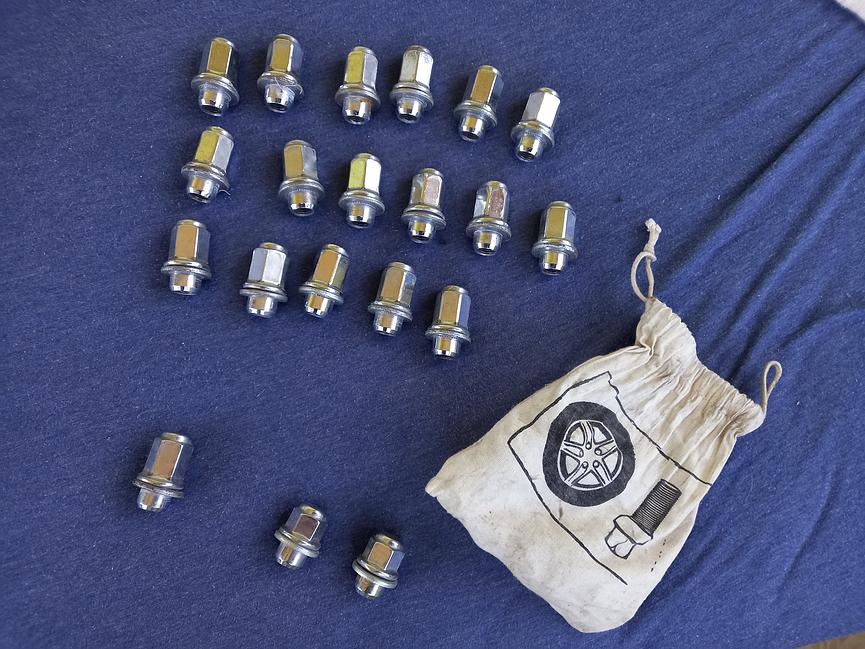 Bild 8 MINI FLOHMARKT - HAUSHALTSAUFLÖSUNG AM 19.04. IN FALKENSEE