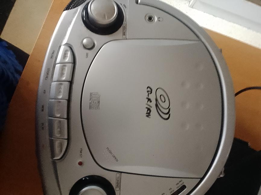 Bild 3 Radio/CD Gerät. 10 Euro