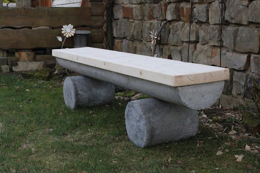Bild 9 Baumbank aus Lärchenholz. Gartenbank. Krongartmöbel.