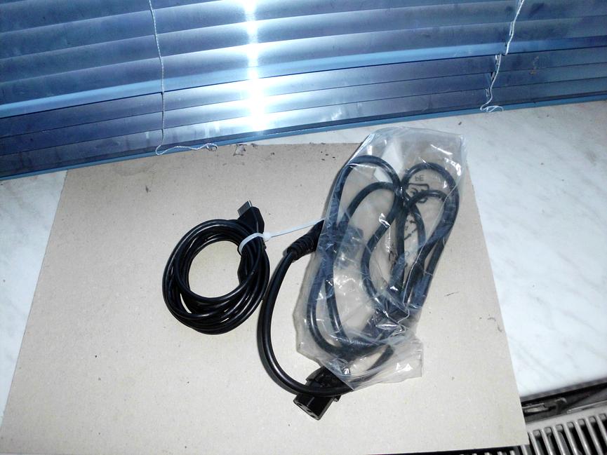 Bild 6 gebe hier ein 24zoll pc monitor ab zu geben nur für 22euro ab