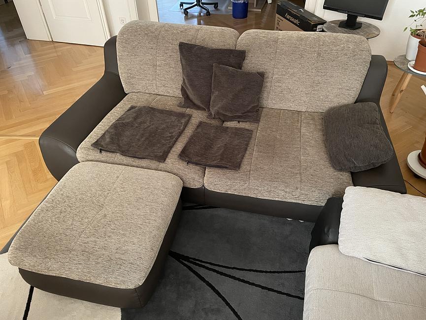 Bild 3 bequemes 2,5-Sitzer Sofa inkl. Hocker & Kissen